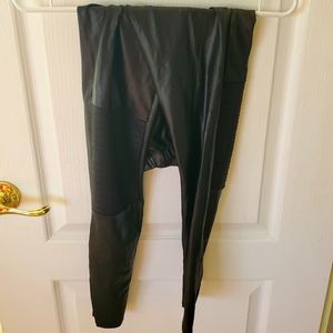Milkey way liquid leggins size medium
